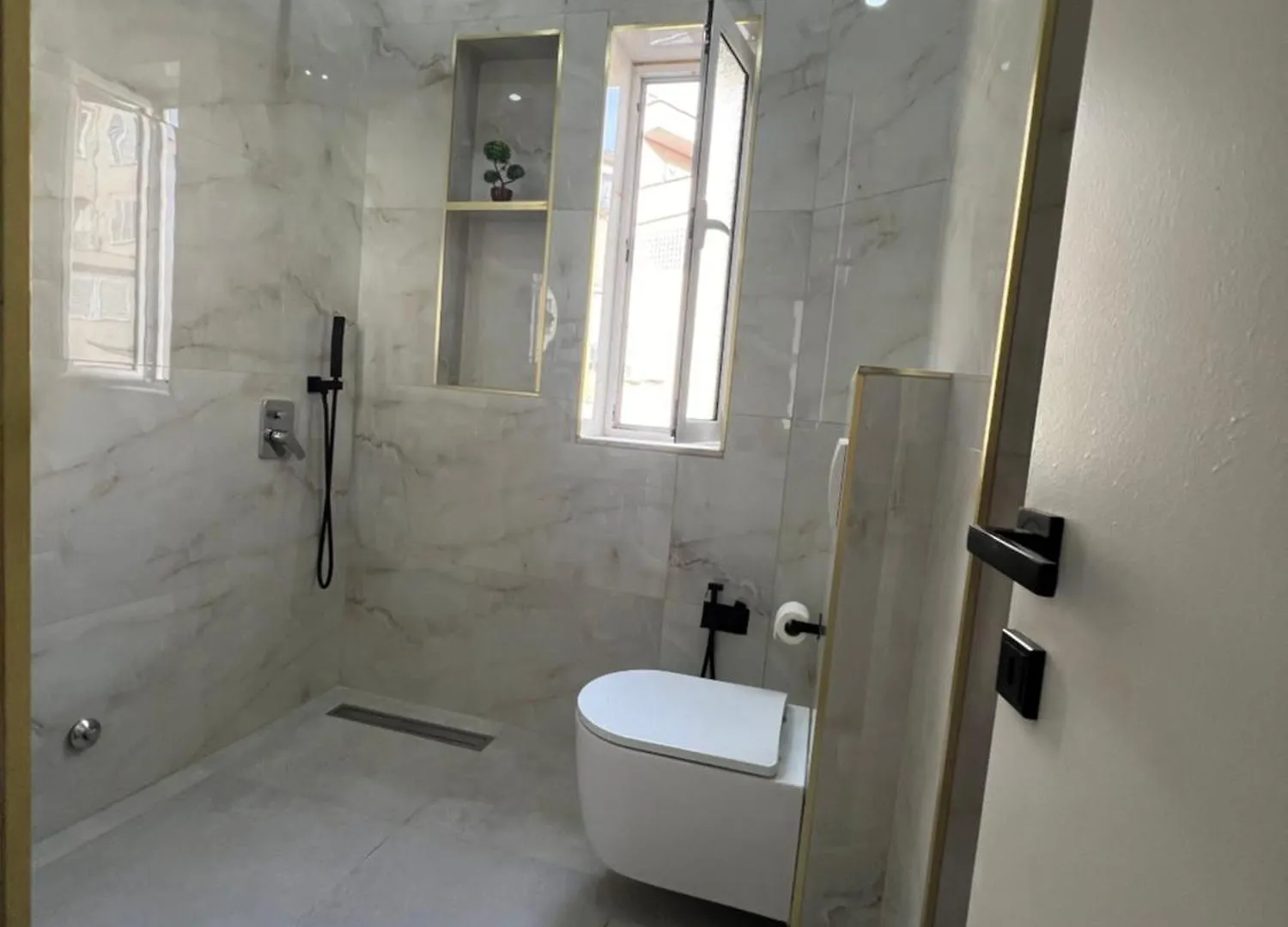 Glauk Apartment تيرانا ألبانيا