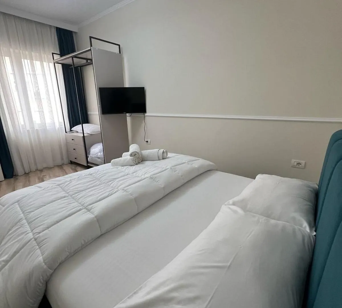Glauk Apartment تيرانا