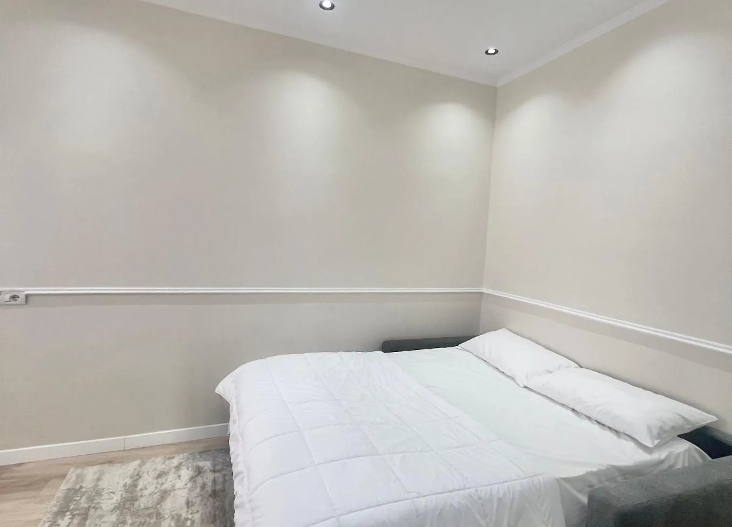 Glauk Apartment 地拉那